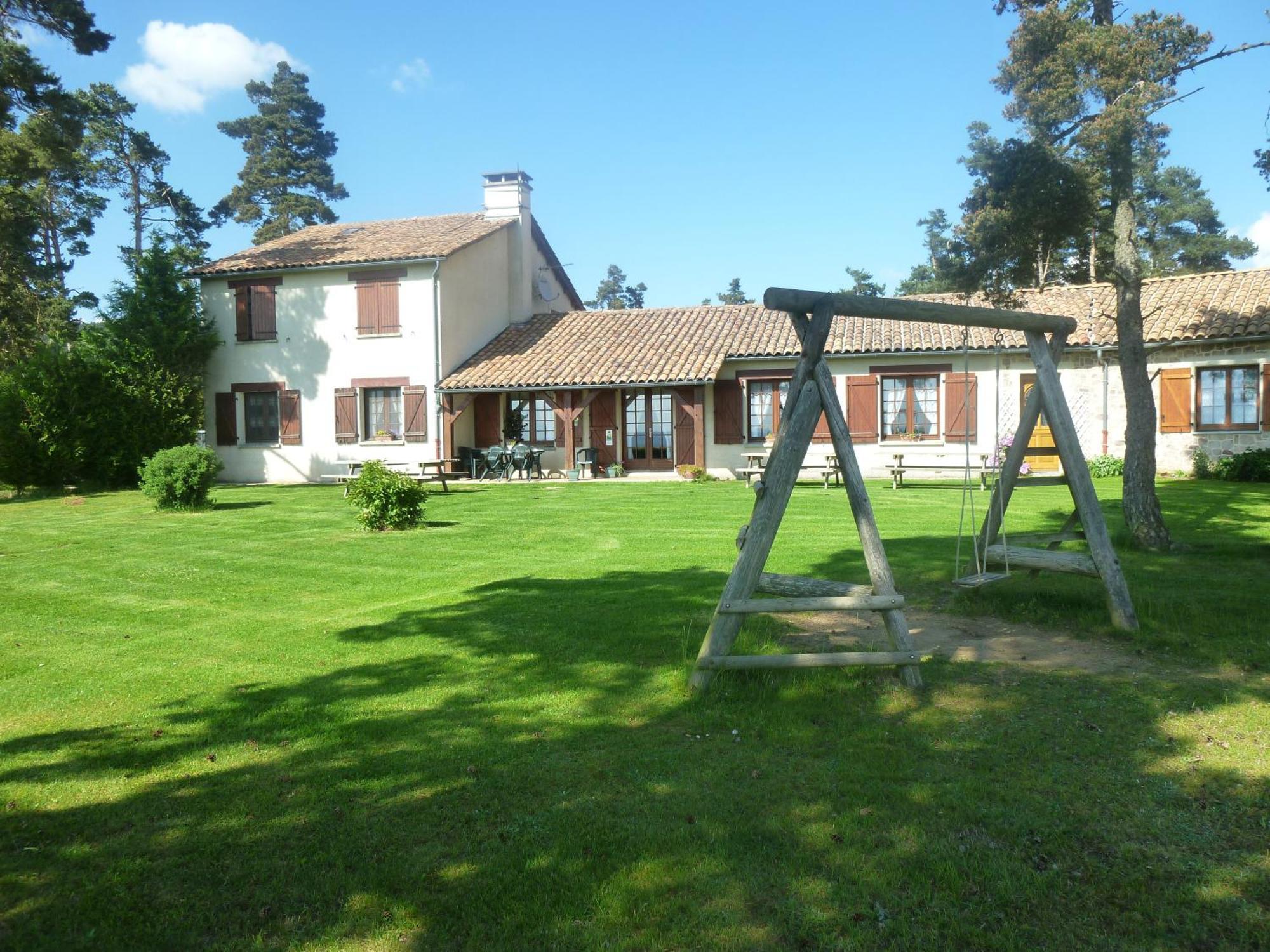 Auberge Les Volpilieres Ruynes-en-Margeride Εξωτερικό φωτογραφία